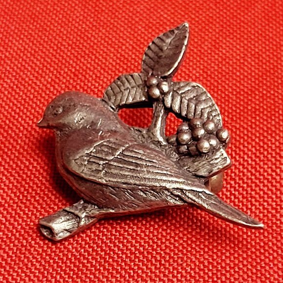 Birds and Blooms Silver Tone Pewter Bird on a Branch Lapel Pin 2002 - Picture 6 of 11